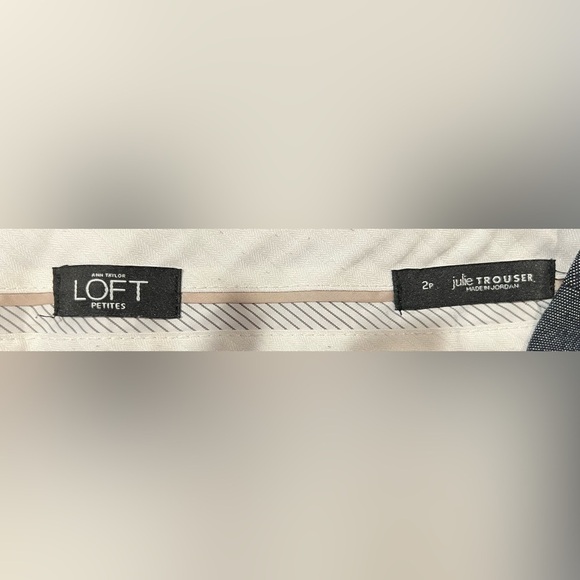 Ann Taylor Loft - Julie trouser flare leg gray size 2 petite - Picture 5 of 6